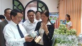Doanh nghiệp giới thiệu về sản phẩm Việt tại hội thảo