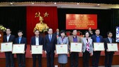 Khen thưởng các tập thể, cá nhân làm tốt công tác giám sát, phản biện xã hội