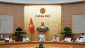 Thủ tướng chủ trì cuộc họp Thường trực Chính phủ ngày 9-6. Ảnh: QUANG PHÚC