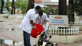 Hà Nội tiến hành công tác khử khuẩn ở các điểm thi, chuẩn bị cho kỳ thi tốt nghiệp THPT Quốc gia sắp diễn ra. Ảnh: QUANG PHÚC