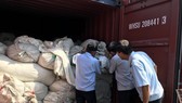 Hải quan TP kiểm tra lô hàng sai phạm