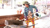 Sở LĐTB-XH TPHCM đề xuất TPHCM hỗ trợ những người làm thợ hồ, phụ hồ bị ảnh hưởng bởi dịch Covid-19