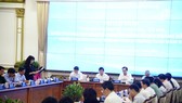 Chủ tịch UBND TPHCM: Công việc quan trọng nhất hiện nay với sở, ngành, quận, huyện là hỗ trợ doanh nghiệp