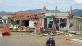 A house's roof was blown off in Quang Binh Province (Photo: SGGP)