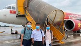 Ê kíp bác sĩ Bệnh viện Chợ Rẫy lên đường ra Đà Nẵng. Ảnh: BVCC