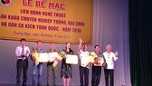 bế mạc liên hoan