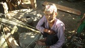 Chuyện người đàn ông hơn 45 năm sống biệt lập giữa núi rừng