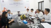 TS. Trần Đức Cảnh trong buổi trao đổi với Ban Giám hiệu trường Đại học Bà Rịa – Vũng Tàu