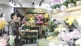 Hoa kiểng, trái cây ngoại độc, lạ phục vụ tết