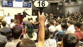Bồi thường thiệt hại nếu chậm giao tài sản bán đấu giá thi hành án
