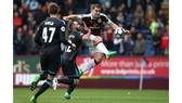 Burnley (6) - West Brom (7): Thừa thắng xông lên