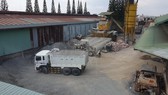 Xử phạt 70 triệu đồng, đình chỉ hoạt động 9 tháng cơ sở trộn bê tông giữa khu dân cư