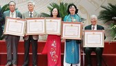 Gỡ vướng mắc trong xét tặng giải thưởng văn học - nghệ thuật