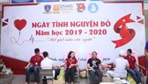 Hơn 2.000 giảng viên, sinh viên hiến máu nhân đạo