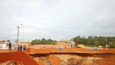 Đoạn đường 719 đã bị sạt lở và đứt gãy hoàn toàn.