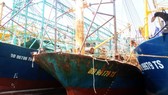 Many steel hulled fishing boats built under the Government’s Decree 67 have been rusty and damaged right after being launched in Binh Dinh province (Photo: SGGP)