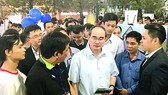 Mr. Nguyen Thien Nhan, secretary of the HCMC Party Committee, visits Saigon Innovation Hub on September 8 (Photo: SGGP)