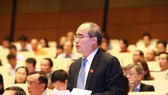 HCMC Party Chief Nguyen Thien Nhan states at the NA session on November 1 (Photo: SGGP)