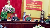 Lt. Gen Tran Van Ve replies to press queries about household register books and identity cards on November 7 (Photo: SGGP)