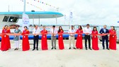 Cắt băng khánh thành Con thuyền mơ ước