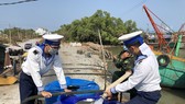 Quân chủng Hải quân cung cấp gần 5 triệu lít nước sinh hoạt cho vùng hạn mặn Tây Nam bộ