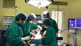 Phẫu thuật thành công khối u thận “khủng” ở bé gái 6 tuổi