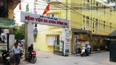 Người dân lo lắng vì người tiếp xúc gần ca bệnh Covid-19 cách ly tại nhà
