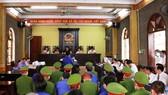 Vụ gian lận điểm thi ở Sơn La: Đề nghị mức án nghiêm khắc với 12 bị cáo