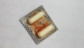 Nhập viện vì nuốt phải vỉ thuốc có cạnh sắc nhọn