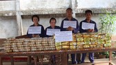 Các đối tượng bị bắt cùng tang vật ma túy