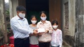 Báo SGGP trao 83,6 triệu đồng hỗ trợ các gia đình có hoàn cảnh khó khăn