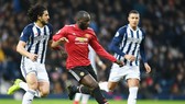 Romelu Lukaku (giữa) tiếp tục nổ súng để giúp Man.United chiến thắng. Ảnh: Getty Images