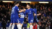 Eden Hazard (phải) tỏa sáng để giúp Chelsea tìm lại chiến thắng. Ảnh: Getty Images