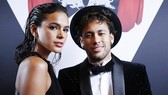 Neymar sẽ không bị cấm gặp cô bồ Marquezine ở World Cup tới đây.