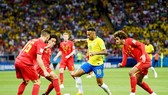 Neymar bị phong tỏa bởi các cầu thủ Bỉ. Ảnh: Getty Images