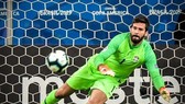 Alisson chắc chắn là thủ thành hay nhất thế giới vào lúc này. Ảnh: Getty Images