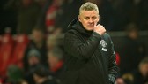 Ole Gunnar Solskjaer càng nỗ lực càng cho thấy đi sâu hơn vào ngõ cụt. Ảnh: Getty Images