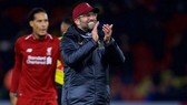 HLV Jurgen Klopp tin rằng ý tưởng của tờ Telegraph là quá hoang đường. Ảnh: Getty Images