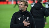 HLV Jurgen Klopp bày tỏ sự đoàn kết trong cơn đại dịch. Ảnh: Getty Images
