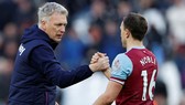 West Ham đi đầu trong công tác chăm lo cho nhân viên thời Covid-19. Ảnh: Getty Images