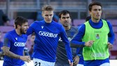 Sociedad đã phải hủy quyết định trở lại tập sớm sau những cảnh báo. Ảnh: Getty Images