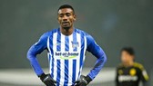 Salomon Kalou nhận thức được tác hại từ hành động của mình. Ảnh: Getty Images