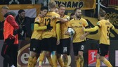 Đội hình Dynamo Dresden đã được yêu cầu cách ly 14 ngày.