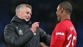 HLV Ole Gunnar Solskjaer luôn hài lòng về Odion Ighalo. Ảnh: Getty Images