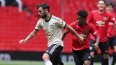Man.United lại phải chia đội hình ra thi đấu với nhau. Ảnh: Getty Images