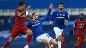 Liverpool bị Everton chia điểm trong một cuộc chiến chặt chẽ. Ảnh: Getty Images