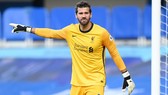 Alisson thừa nhận Liverpool vẫn đang cố tìm lại phong độ hủy diệt từng có ở đầu mùa giải trước. Ảnh: Getty Images