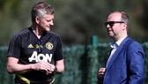 Ed Woodward chỉ kiên nhẫn với Ole Gunnar Solskjaer cho đến cuối tháng 11. Ảnh: Getty Images