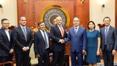Bí thư Thành ủy TP Nguyễn Thiện Nhân tiếp ông Stefan Czucz, Tổng Giám đốc Công ty CZ Slovakia