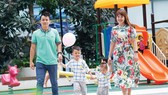 Cha mẹ cần dành nhiều thời gian với con cái. Ảnh: HOÀNG HÙNG